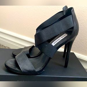 Like New Steve Madden heel with bandage crisscross straps size 8.5